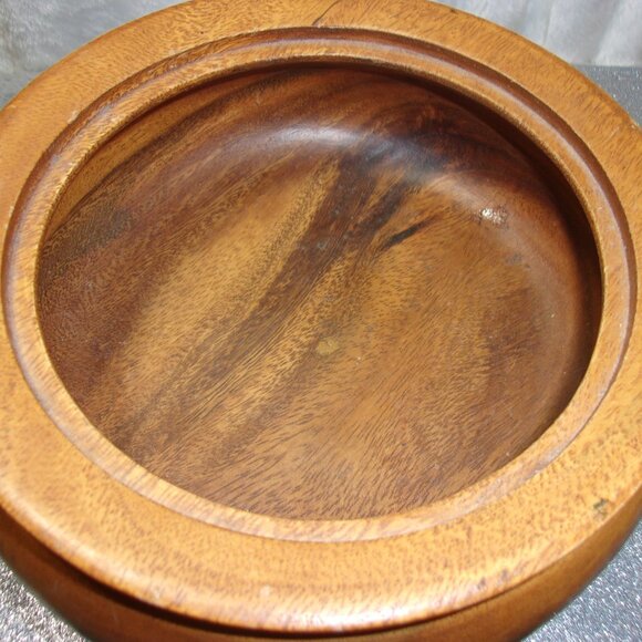 H-285 VINTAGE WOODEN BOWL WITH LID BY MONKEYPOD - Picture 6 of 11